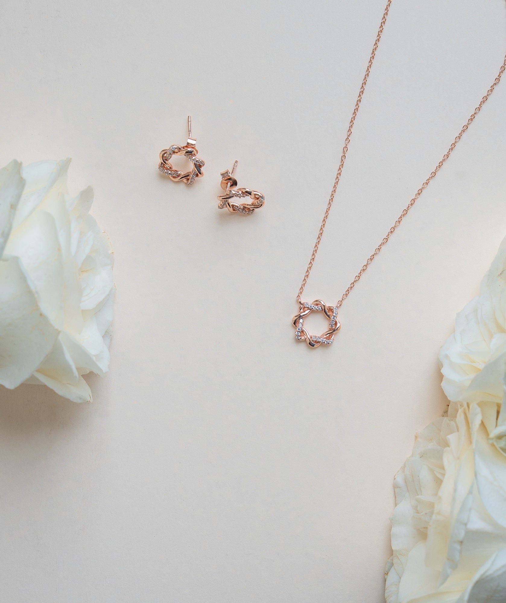 Zyra Loop Sterling Silver Pendant Set